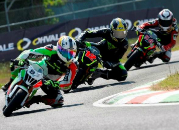 civ_junior_latina_review_2015_4